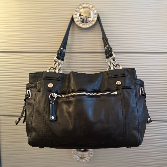 Coach Black Leather Vintage Shoulder Bag with Silver Accents . - Picture 2 of 16